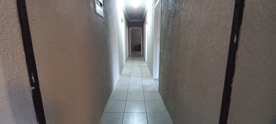 3 Bedroom Property for Sale in Roosheuwel North West